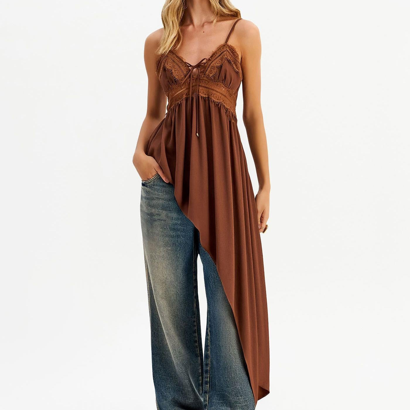 Blusa Top asimmetrico con pizzo