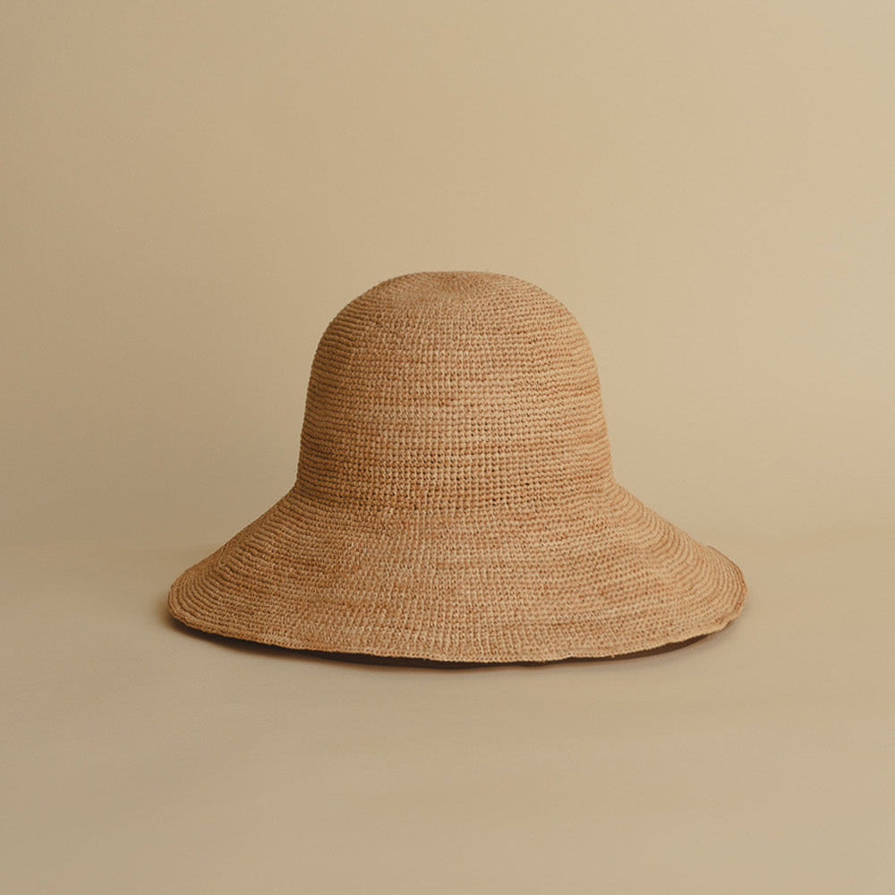 Izzy Sunhat