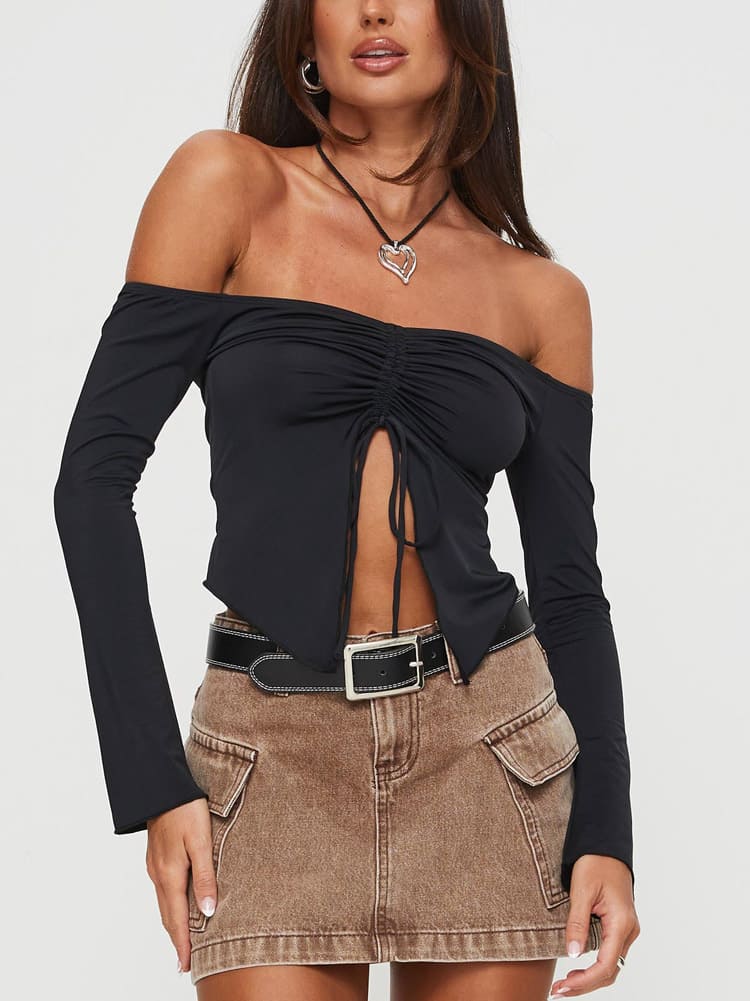 Top nero con spalle scoperte Carradine