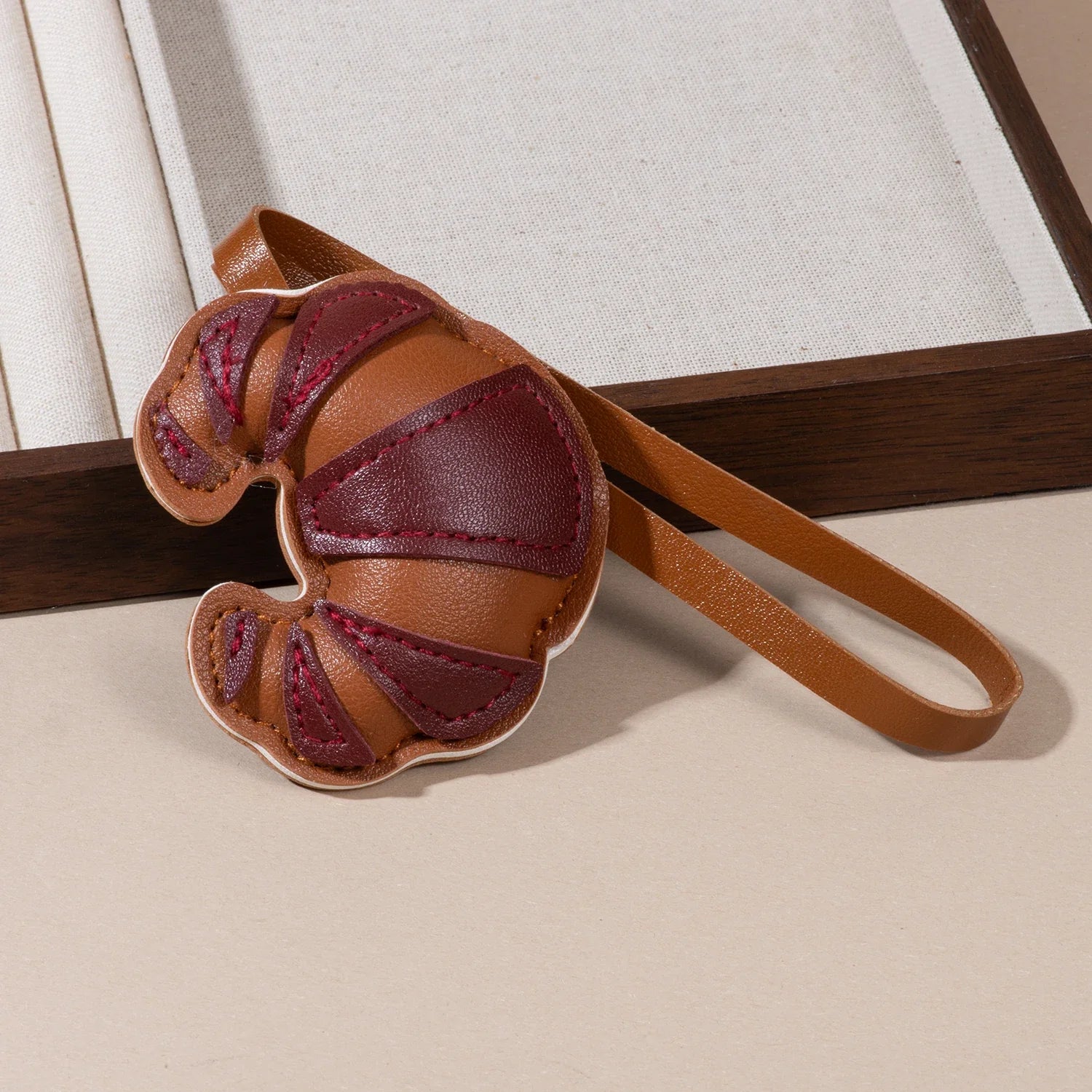 Mozi Croissant Bag