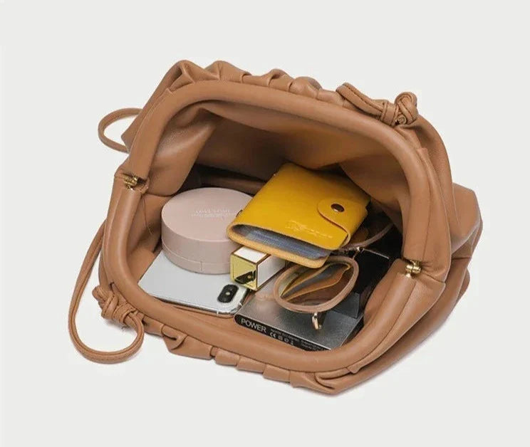 Ana Small Pouch Bag