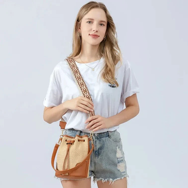 Marília Crossbody Bucket Bag