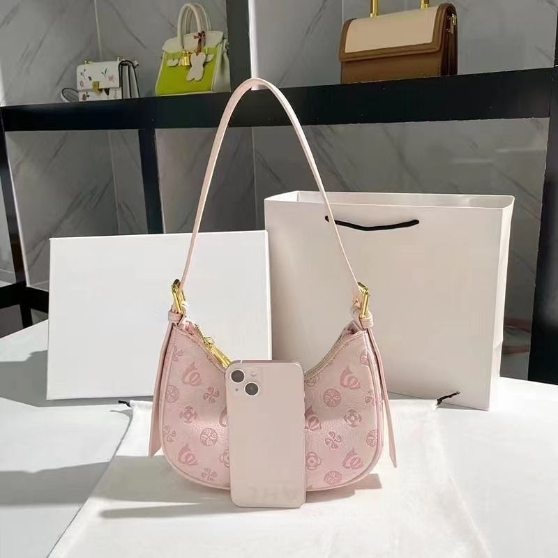 Karla Baguette Bag