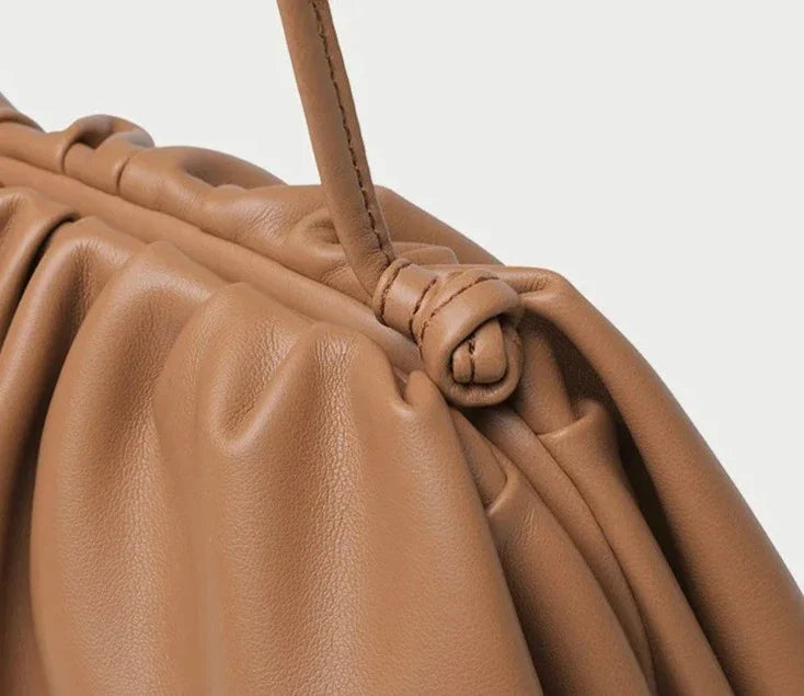 Ana Small Pouch Bag