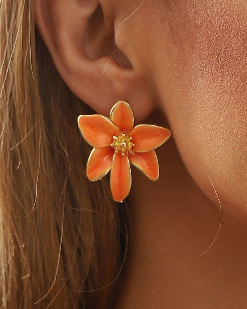 Orecchini vintage con fiori smaltati